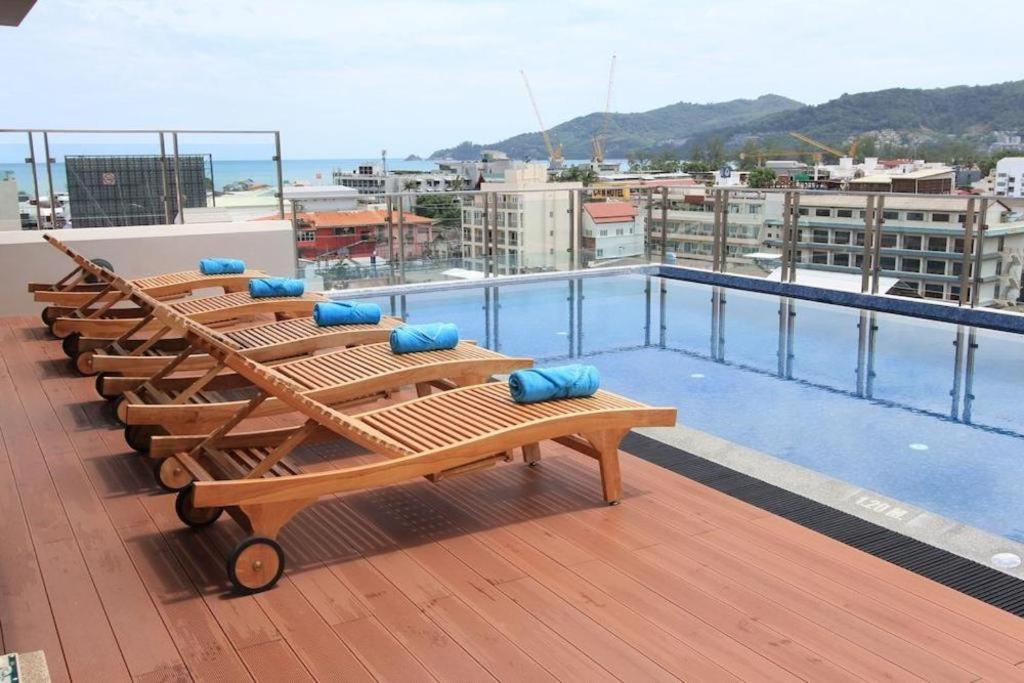 Elegancy Sansabai Hotel Patong Extérieur photo