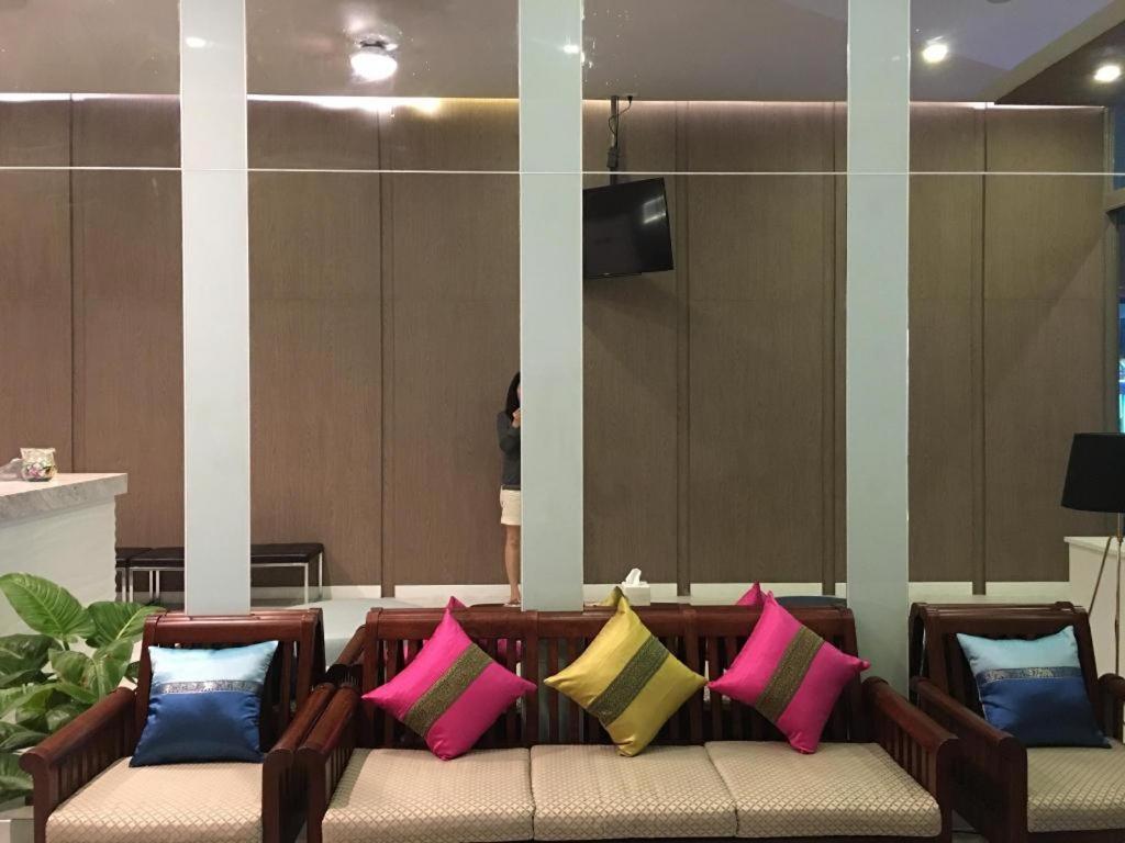 Elegancy Sansabai Hotel Patong Extérieur photo