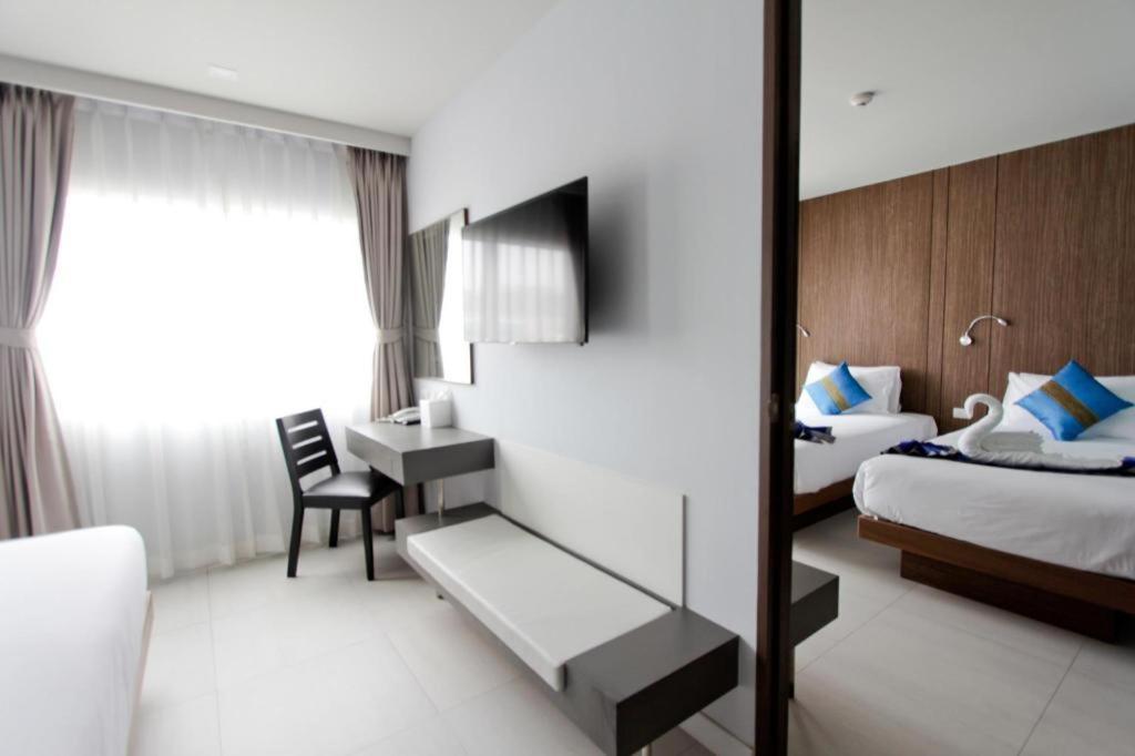 Elegancy Sansabai Hotel Patong Extérieur photo