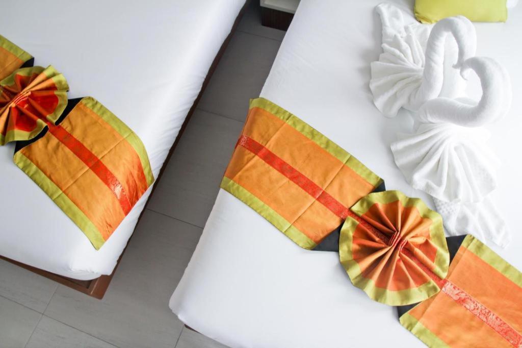 Elegancy Sansabai Hotel Patong Extérieur photo