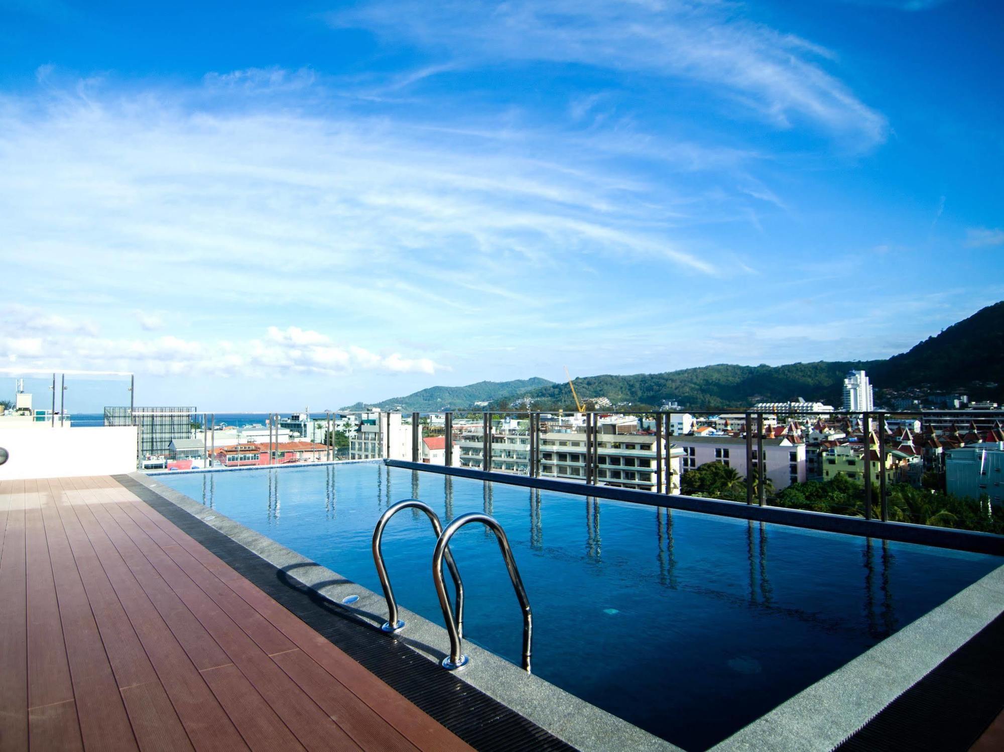 Elegancy Sansabai Hotel Patong Extérieur photo